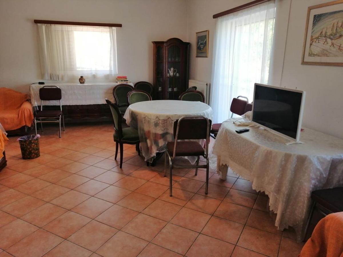 Costasfarmhouse, Pallini, Near Athens Airport Διαμέρισμα Εξωτερικό φωτογραφία